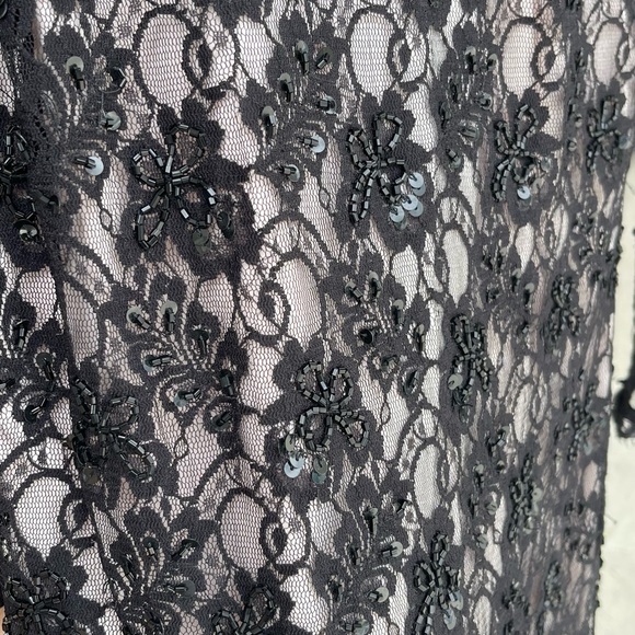 Black dress - Picture 2 of 3